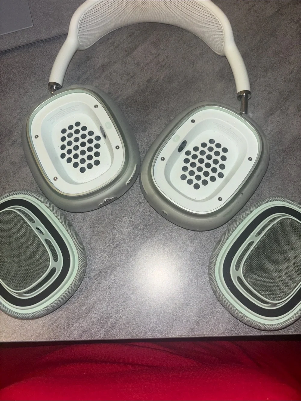 Green Apple AirPod max